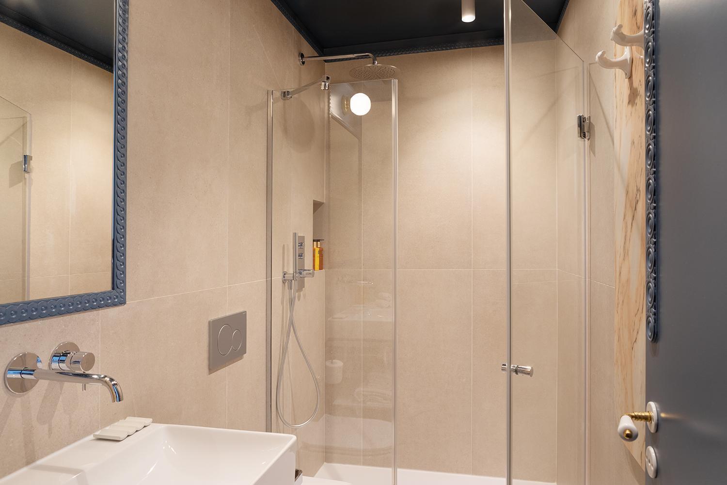 Paris Home Collection Serviced Apartments In Opera - Rue Saint-Lazare Экстерьер фото